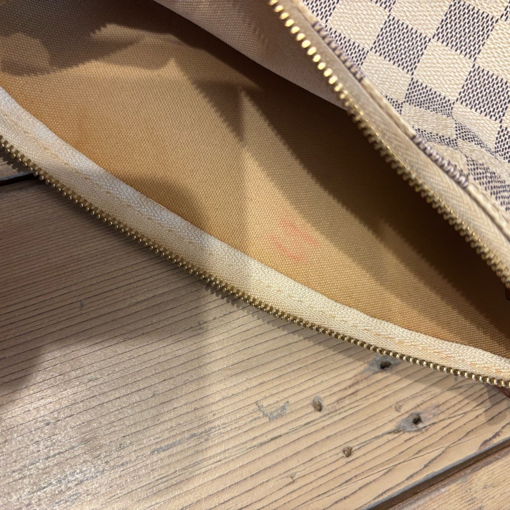 Louis Vuitton Damier Azur Pochette - Picture 6 of 7